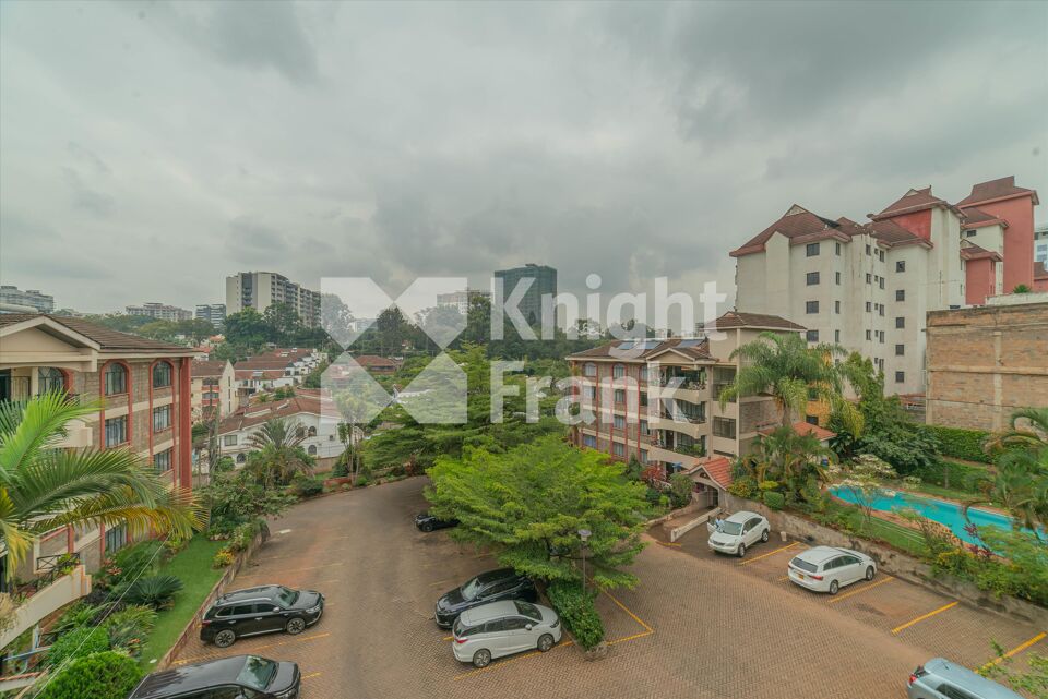 Spacious 3-bedroom apartment on Brookside Drive