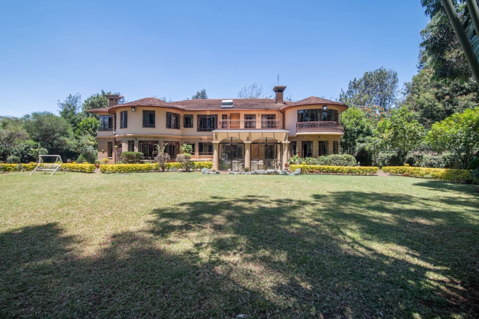7-bedroom Karen house on about an acre