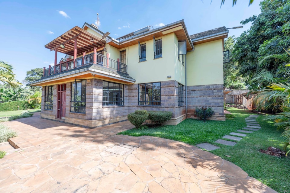 5-bedroom house in New Kitisuru